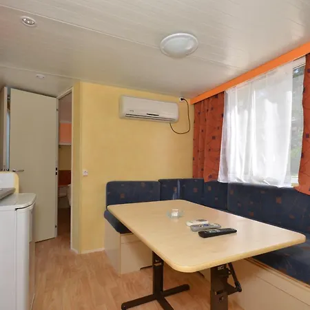 Arena Tasalera Mobile Homes Tatil parkı Premantura