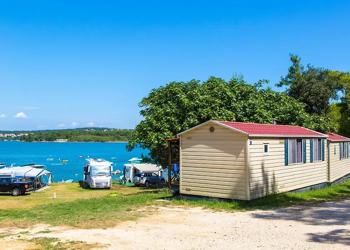 Parco vacanze Arena Tasalera Mobile Homes